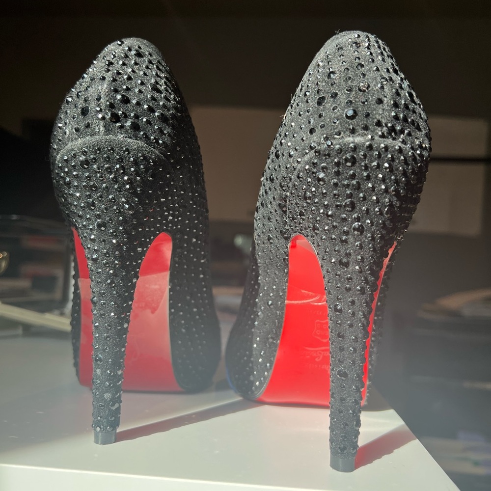 Christian Louboutin size 39